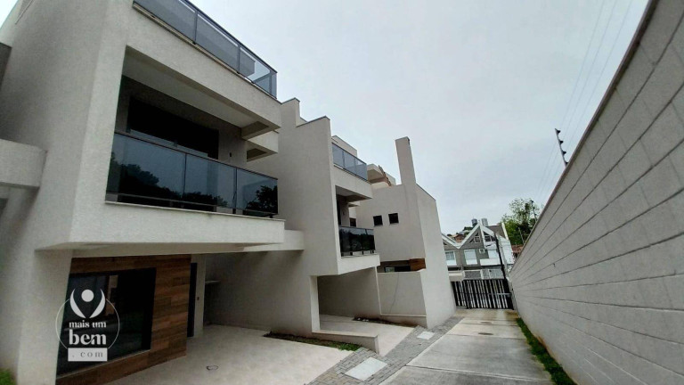 Imagem Sobrado com 3 Quartos à Venda, 166 m² em Bom Retiro - Curitiba
