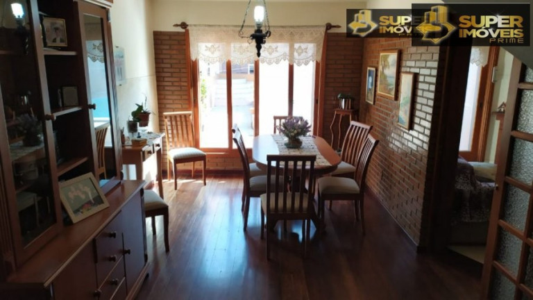 Imagem Casa com 4 Quartos à Venda, 432 m² em Centro - Pelotas