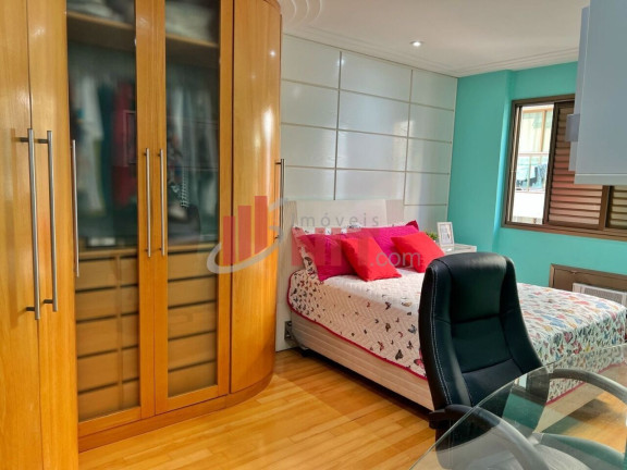 Imagem Apartamento com 4 Quartos à Venda, 192 m² em Icaraí - Niterói