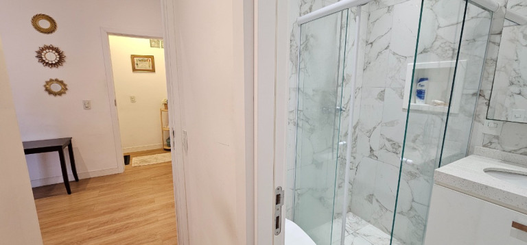 Imagem Casa com 7 Quartos à Venda, 360 m² em Vila Hamburguesa - São Paulo Imagem Casa com 7 Quartos à Venda, 360 m² em Vila Hamburguesa - São Paulo