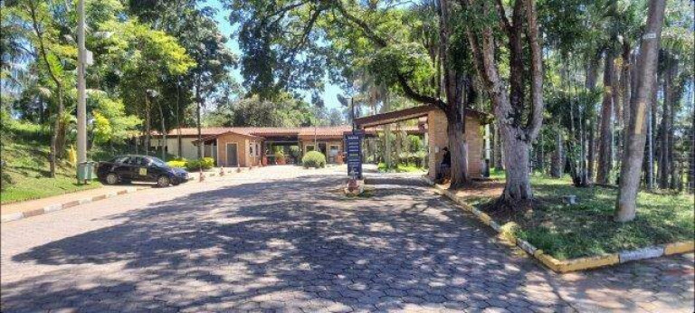 Terreno à Venda,  em Atibaia