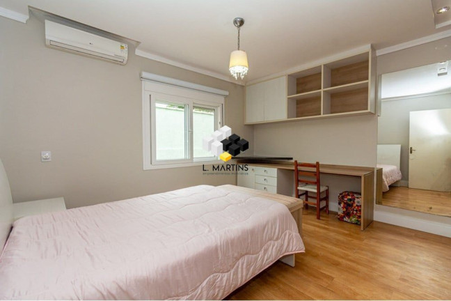 Imagem Casa com 3 Quartos à Venda, 228 m² em Niterói - Canoas Imagem Casa com 3 Quartos à Venda, 228 m² em Niterói - Canoas