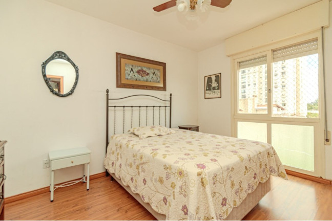 Imagem Apartamento com 2 Quartos à Venda, 74 m² em Passo Da Areia - Porto Alegre Imagem Apartamento com 2 Quartos à Venda, 74 m² em Passo Da Areia - Porto Alegre
