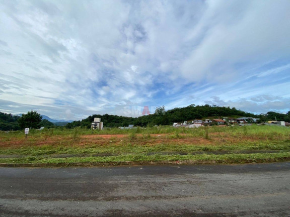 Terreno à Venda, 325 m² em Três Rios Do Norte - Jaraguá Do Sul