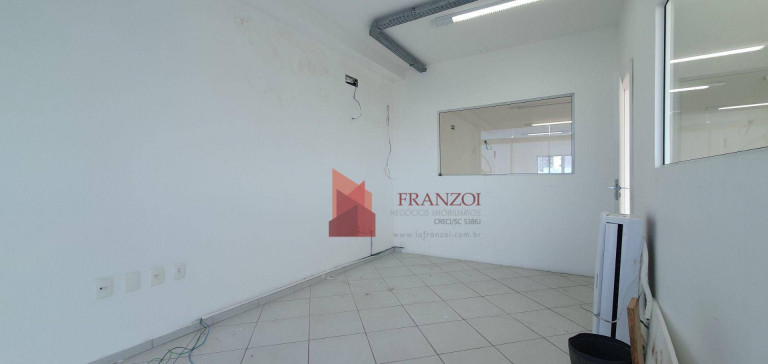 Imagem Sala Comercial para Alugar, 160 m² em Fazenda - Itajaí Imagem Sala Comercial para Alugar, 160 m² em Fazenda - Itajaí