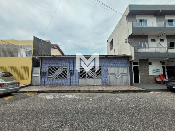 Casa com 5 Quartos à Venda, 300 m² em Maracangalha - Belém