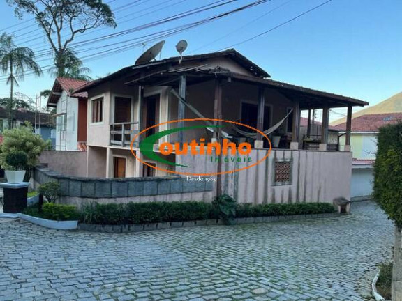 Imagem Casa com 3 Quartos à Venda, 146 m² em Agriões - Teresópolis Imagem Casa com 3 Quartos à Venda, 146 m² em Agriões - Teresópolis