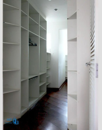 Imagem Sobrado com 6 Quartos à Venda, 1.250 m² em Alphaville - Santana De Parnaíba Imagem Sobrado com 6 Quartos à Venda, 1.250 m² em Alphaville - Santana De Parnaíba