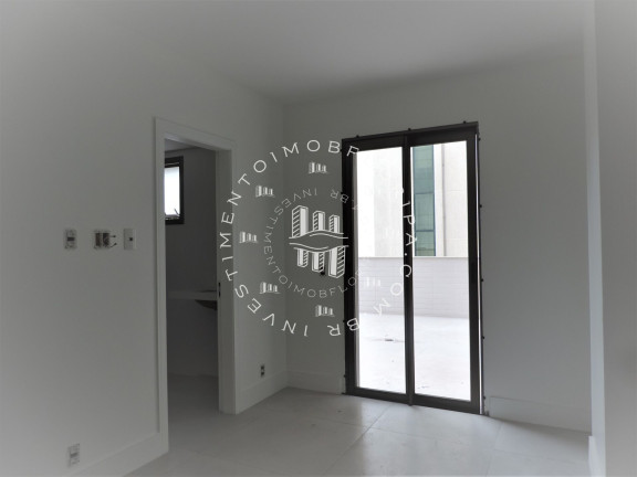 Imagem Apartamento com 2 Quartos à Venda, 129 m² em Centro - Florianópolis Imagem Apartamento com 2 Quartos à Venda, 129 m² em Centro - Florianópolis