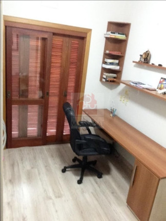Imagem Casa com 3 Quartos à Venda, 158 m² em Guarujá - Porto Alegre Imagem Casa com 3 Quartos à Venda, 158 m² em Guarujá - Porto Alegre