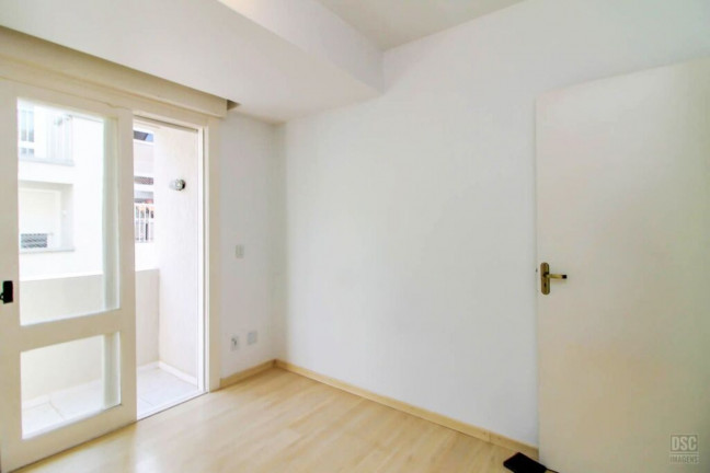 Imagem Imóvel com 4 Quartos à Venda, 126 m² em Pedra Redonda - Porto Alegre Imagem Imóvel com 4 Quartos à Venda, 126 m² em Pedra Redonda - Porto Alegre