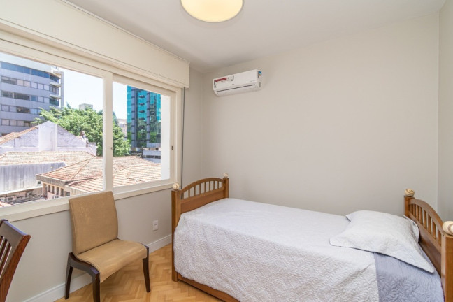 Imagem Imóvel com 3 Quartos à Venda, 120 m² em Moinhos De Vento - Porto Alegre Imagem Imóvel com 3 Quartos à Venda, 120 m² em Moinhos De Vento - Porto Alegre