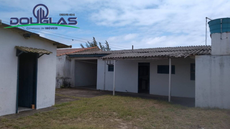 Imagem Casa com 3 Quartos à Venda, 450 m² em Viamão