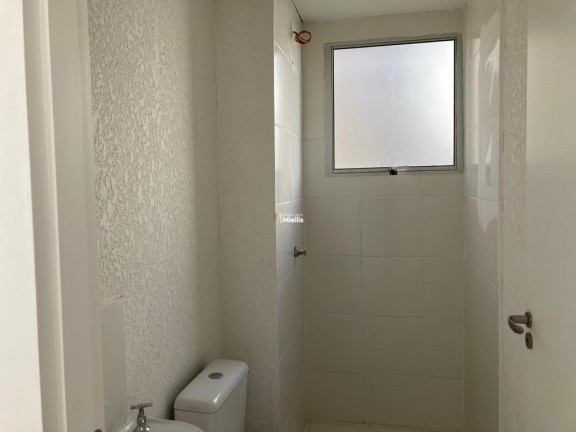 Imagem Imóvel com 2 Quartos à Venda, 40 m² em Sarandi - Porto Alegre Imagem Imóvel com 2 Quartos à Venda, 40 m² em Sarandi - Porto Alegre