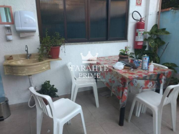 Imagem Sobrado com 8 Quartos à Venda, 328 m² em Vila Belmiro - Santos Imagem Sobrado com 8 Quartos à Venda, 328 m² em Vila Belmiro - Santos