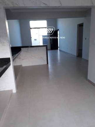 Imagem Casa com 3 Quartos à Venda, 250 m² em Santa Rosa - Uberlândia Imagem Casa com 3 Quartos à Venda, 250 m² em Santa Rosa - Uberlândia