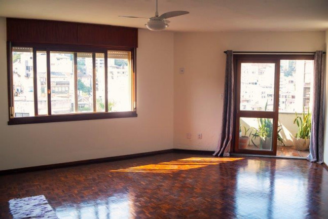 Imagem Apartamento com 3 Quartos à Venda, 110 m² em Auxiliadora - Porto Alegre Imagem Apartamento com 3 Quartos à Venda, 110 m² em Auxiliadora - Porto Alegre