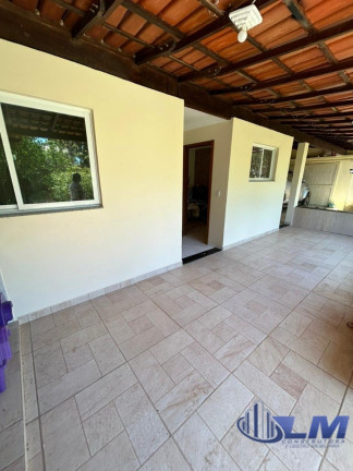 Imagem Casa com 4 Quartos à Venda, 260 m² em Setiba - Guarapari