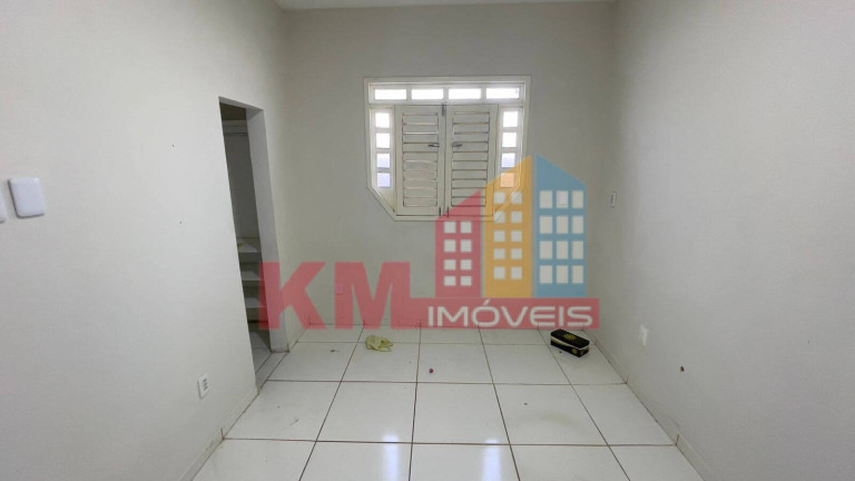 Imagem Casa com 4 Quartos à Venda, 198 m² em Dom Jaime Câmara - Mossoró Imagem Casa com 4 Quartos à Venda, 198 m² em Dom Jaime Câmara - Mossoró