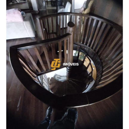 Imagem Casa com 6 Quartos à Venda, 331 m² em Centro - Camboriú Imagem Casa com 6 Quartos à Venda, 331 m² em Centro - Camboriú