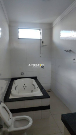 Imagem Casa com 4 Quartos à Venda, 240 m² Imagem Casa com 4 Quartos à Venda, 240 m²