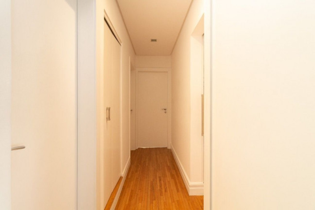 Imagem Imóvel com 3 Quartos à Venda, 230 m² em Higienópolis - São Paulo Imagem Imóvel com 3 Quartos à Venda, 230 m² em Higienópolis - São Paulo