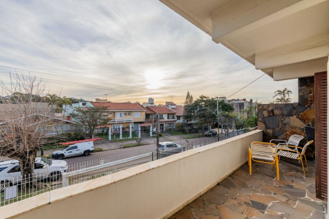 Imagem Casa com 3 Quartos à Venda, em Chácara Das Pedras - Porto Alegre Imagem Casa com 3 Quartos à Venda, em Chácara Das Pedras - Porto Alegre