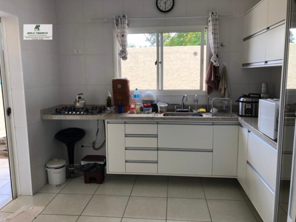 Imagem Casa de Condomínio com 3 Quartos à Venda, 274 m² em Vila Borghesi - São Roque