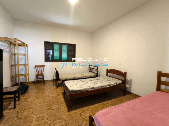 Imagem Casa com 4 Quartos à Venda, 550 m² em Canto Do Forte - Praia Grande Imagem Casa com 4 Quartos à Venda, 550 m² em Canto Do Forte - Praia Grande