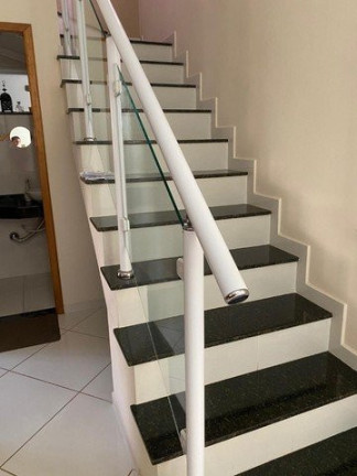 Imagem Casa com 2 Quartos à Venda, 140 m² em Jardim Esperança - Guaratinguetá