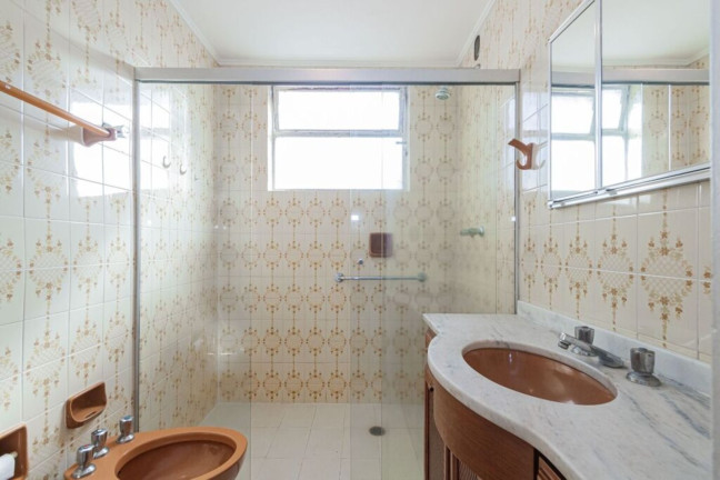 Imagem Imóvel com 2 Quartos à Venda, 76 m² em Petrópolis - Porto Alegre Imagem Imóvel com 2 Quartos à Venda, 76 m² em Petrópolis - Porto Alegre