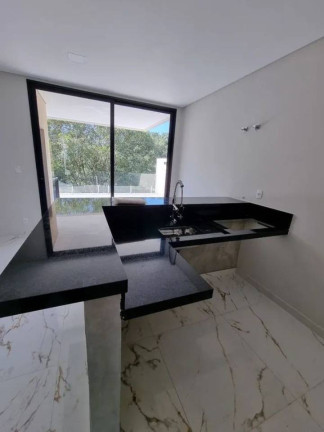 Imagem Casa com 3 Quartos à Venda, 175 m² em Bairro Do Grama - Caçapava Imagem Casa com 3 Quartos à Venda, 175 m² em Bairro Do Grama - Caçapava