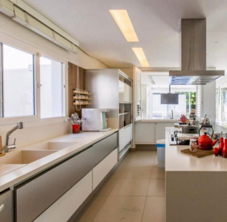 Imagem Casa com 6 Quartos à Venda, 600 m² em Granja Julieta - São Paulo Imagem Casa com 6 Quartos à Venda, 600 m² em Granja Julieta - São Paulo