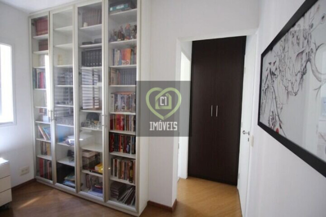 Apartamento com 3 Quartos à Venda, 132 m² em Vila Ipojuca - São Paulo