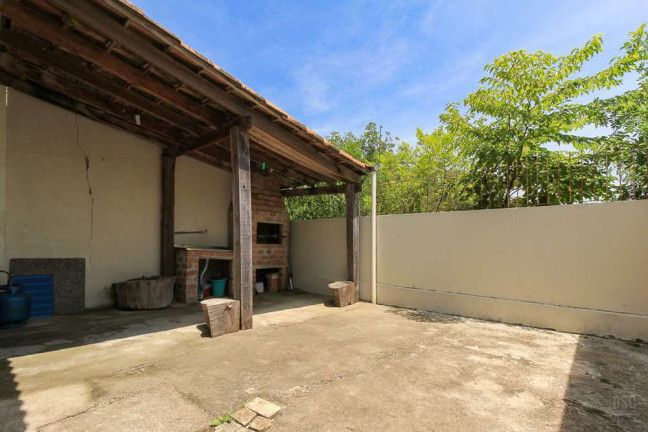 Imagem Casa com 2 Quartos à Venda, em Hípica - Porto Alegre Imagem Casa com 2 Quartos à Venda, em Hípica - Porto Alegre
