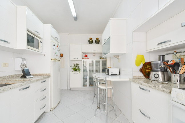 Imagem Apartamento com 3 Quartos à Venda, 145 m² em Itaim Bibi - São Paulo Imagem Apartamento com 3 Quartos à Venda, 145 m² em Itaim Bibi - São Paulo