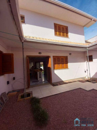 Imagem Casa com 3 Quartos à Venda, 200 m² em Centro - Tramandaí Imagem Casa com 3 Quartos à Venda, 200 m² em Centro - Tramandaí