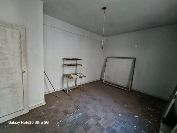 Imagem Imóvel com 3 Quartos à Venda, em São João - Porto Alegre Imagem Imóvel com 3 Quartos à Venda, em São João - Porto Alegre