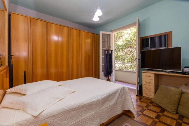 Imagem Imóvel com 3 Quartos à Venda, 101 m² em Petrópolis - Porto Alegre Imagem Imóvel com 3 Quartos à Venda, 101 m² em Petrópolis - Porto Alegre