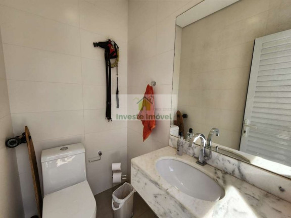 Imagem Casa com 3 Quartos à Venda, 304 m² em Granja Viana - Carapicuíba
