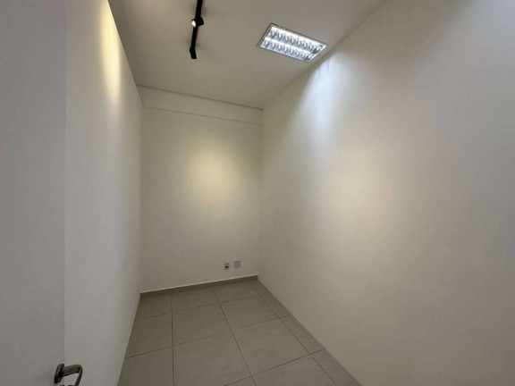 Imagem Sala Comercial à Venda, 56 m² em Granja Viana - Cotia Imagem Sala Comercial à Venda, 56 m² em Granja Viana - Cotia