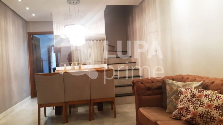 Imagem Casa com 2 Quartos à Venda, 89 m² em Jardim Guanca - São Paulo Imagem Casa com 2 Quartos à Venda, 89 m² em Jardim Guanca - São Paulo