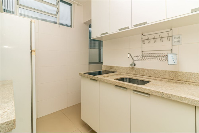 Imagem Apartamento com 2 Quartos à Venda, 48 m² em Medianeira - Porto Alegre Imagem Apartamento com 2 Quartos à Venda, 48 m² em Medianeira - Porto Alegre
