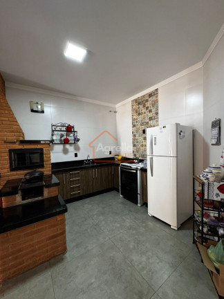 Imagem Casa com 3 Quartos à Venda, 160 m² em Jardim Flamboyant - Mogi Mirim Imagem Casa com 3 Quartos à Venda, 160 m² em Jardim Flamboyant - Mogi Mirim