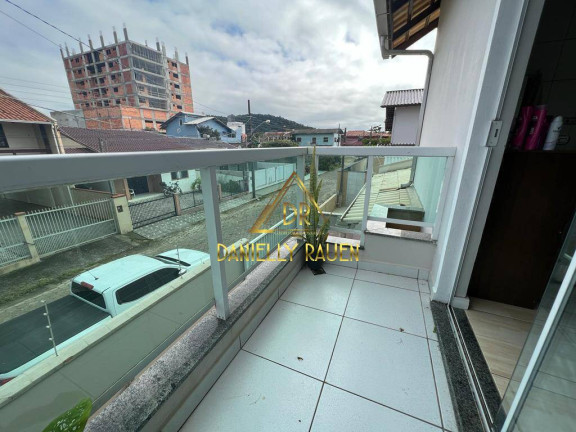 Imagem Casa com 3 Quartos à Venda, em Penha Imagem Casa com 3 Quartos à Venda, em Penha