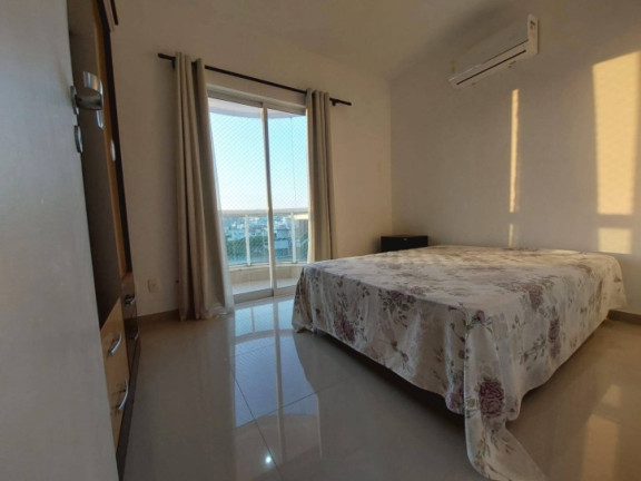 Imagem Apartamento com 3 Quartos à Venda, 120 m² em Centro - Cabo Frio