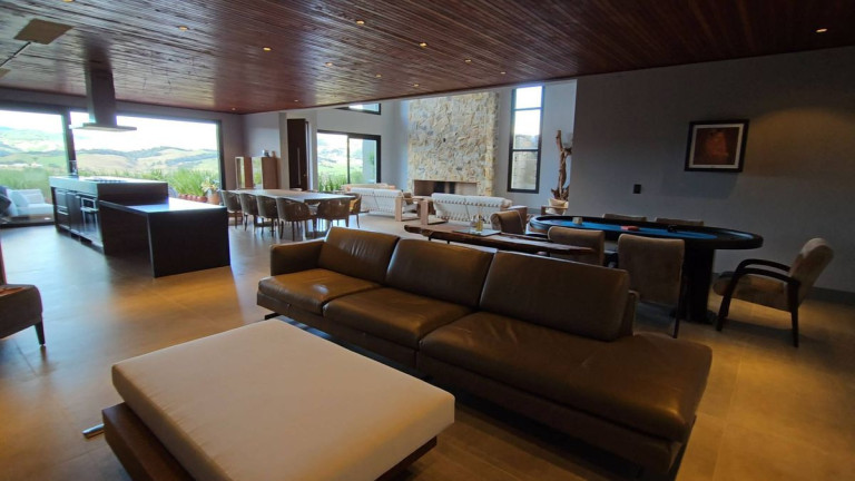 Imagem Casa com 4 Quartos à Venda, 715 m² em Centro - Camboriú Imagem Casa com 4 Quartos à Venda, 715 m² em Centro - Camboriú