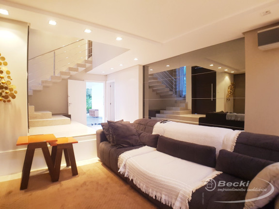 Imagem Casa de Condomínio com 4 Quartos à Venda, 594 m² em América - Joinville Imagem Casa de Condomínio com 4 Quartos à Venda, 594 m² em América - Joinville