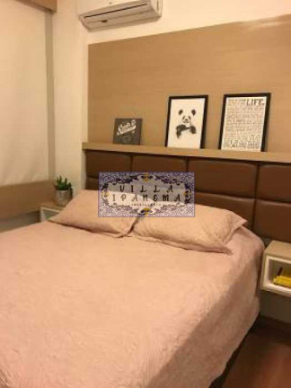 Imagem Apartamento com 3 Quartos à Venda, 73 m² em Lagoa - Rio De Janeiro Imagem Apartamento com 3 Quartos à Venda, 73 m² em Lagoa - Rio De Janeiro
