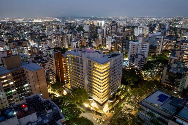Imagem Apartamento com 4 Quartos à Venda, 378 m² em Bela Vista - Porto Alegre Imagem Apartamento com 4 Quartos à Venda, 378 m² em Bela Vista - Porto Alegre